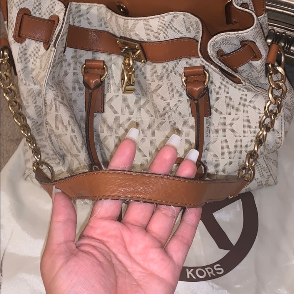 Michael Kors Hamilton - Picture 2 of 4